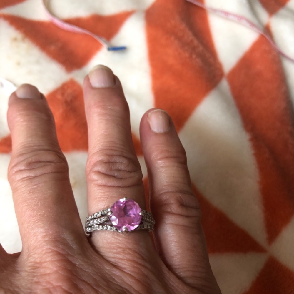 Ring - Picture 4 of 5